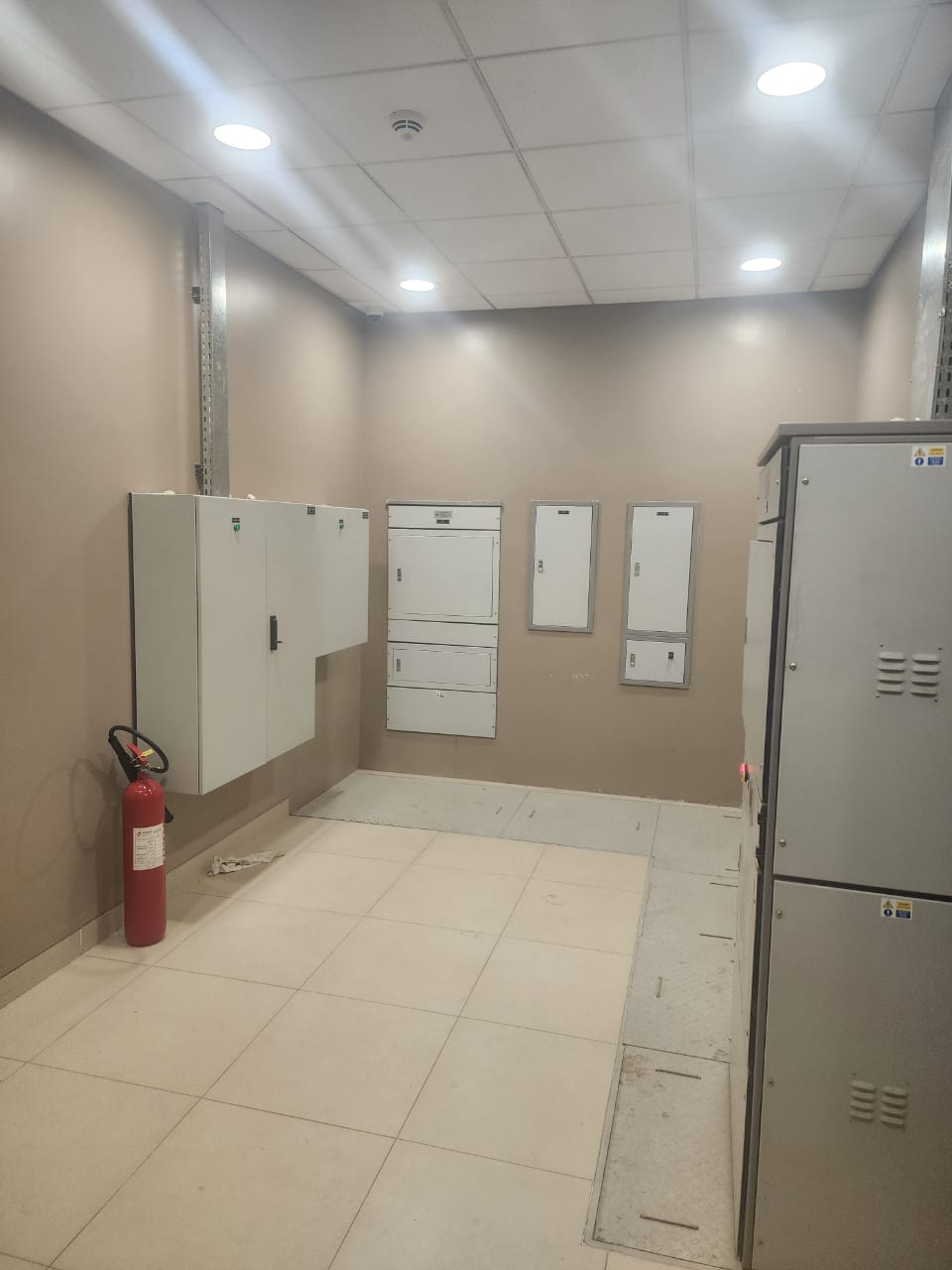 مشاريع الكهرباء   تمديد - ورفع كفاءه